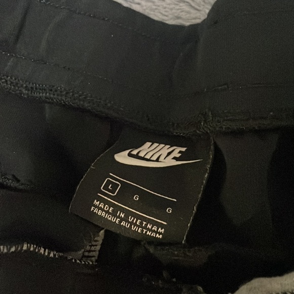 Size L (NEW) - Picture 3 of 8